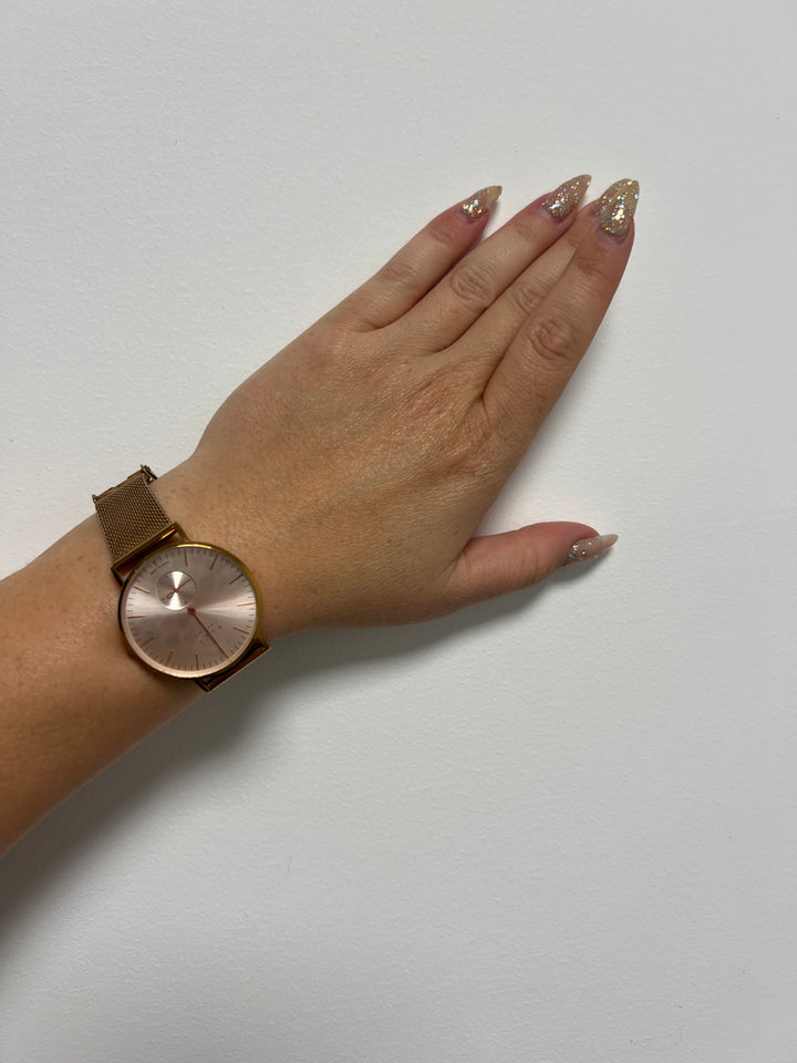 Knot Vintage Rose Gold Watch