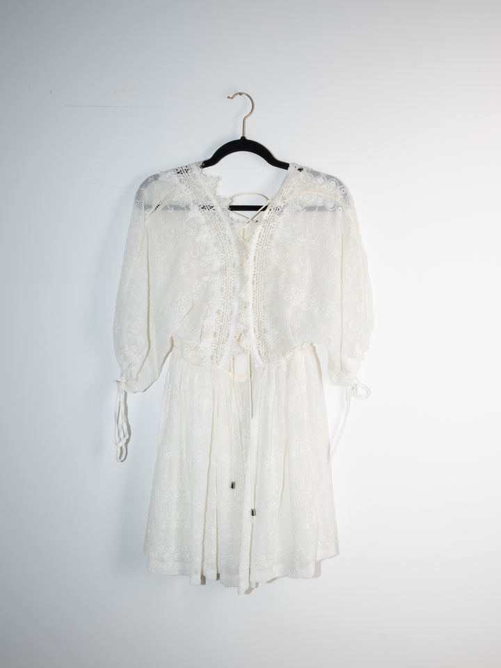 Vintage - Light White Lace Dress