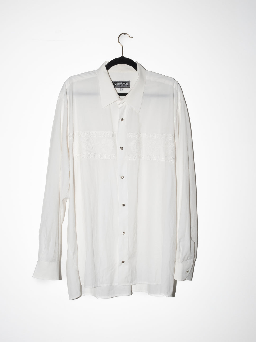 White Classic Buttoned Shirt