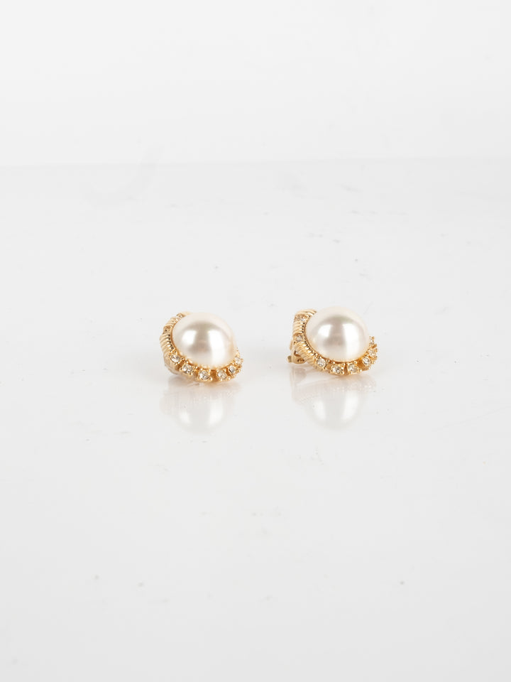 Nina Ricci - Pearl Drop Clipons Earrings