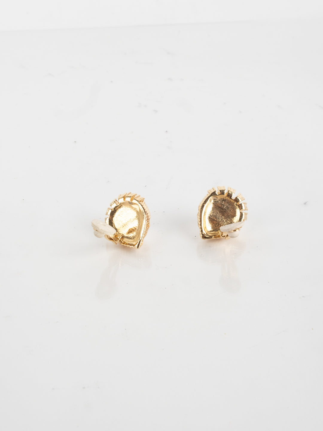 Nina Ricci - Pearl Drop Clipons Earrings