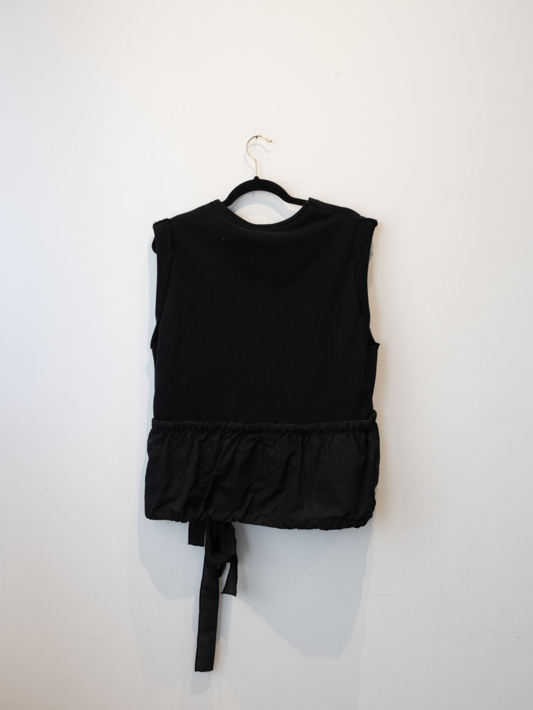 Black Sleeveless Shirt