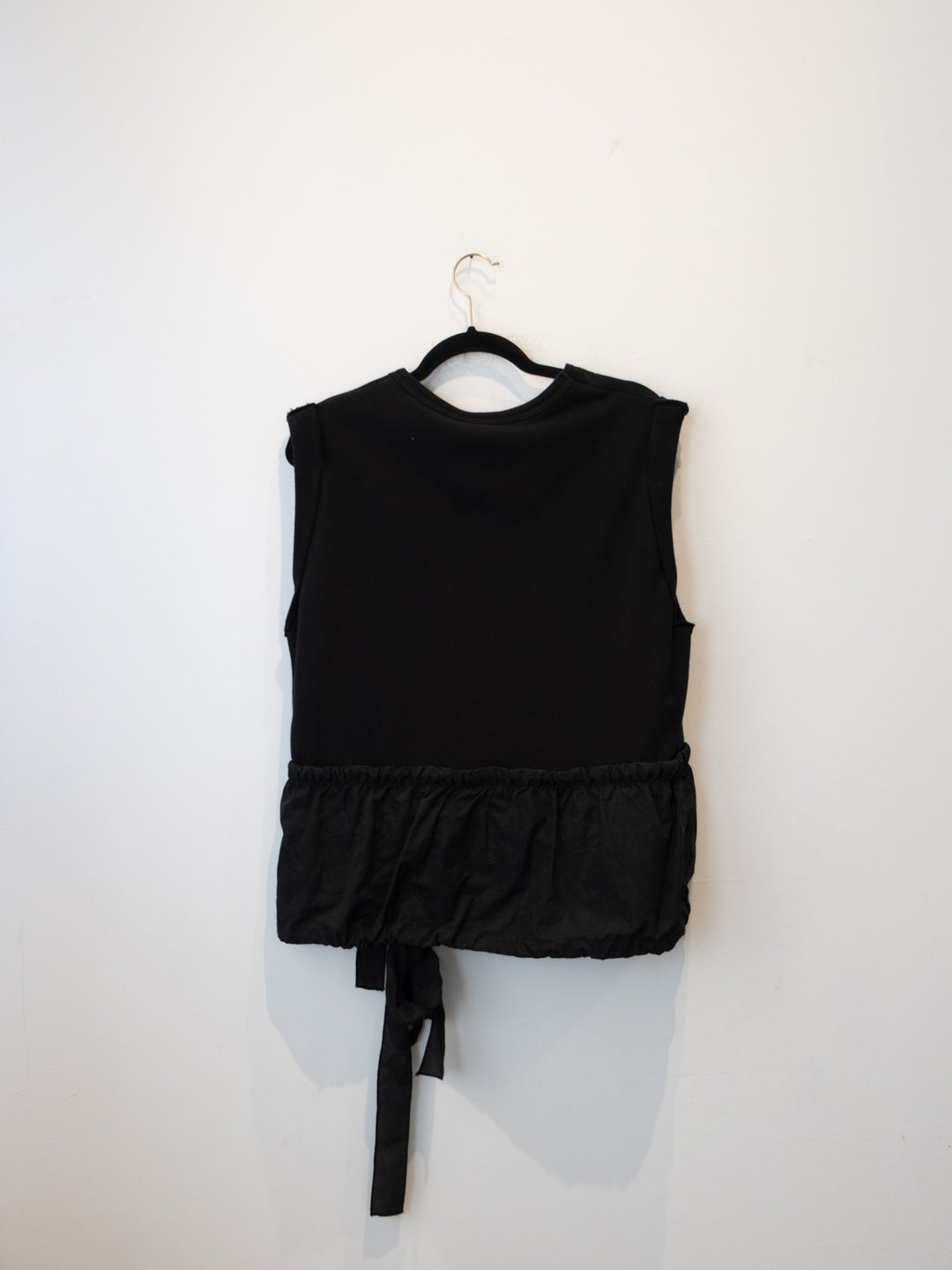 Black Sleeveless Shirt