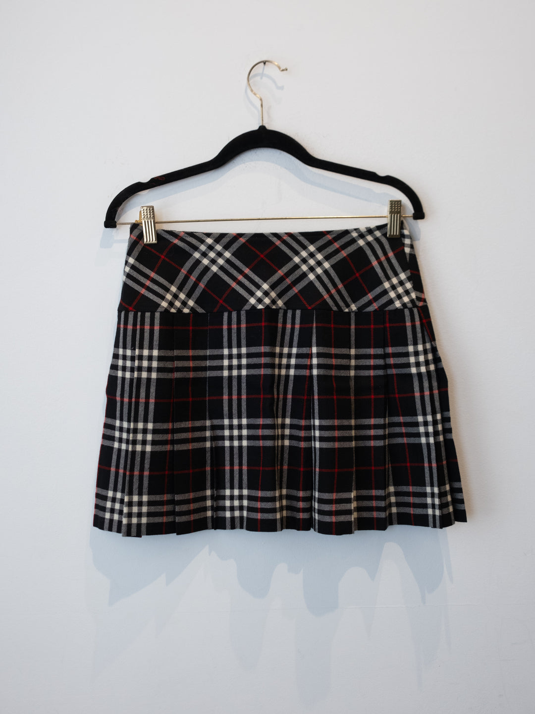 Black/Red Nova Chek Skirt