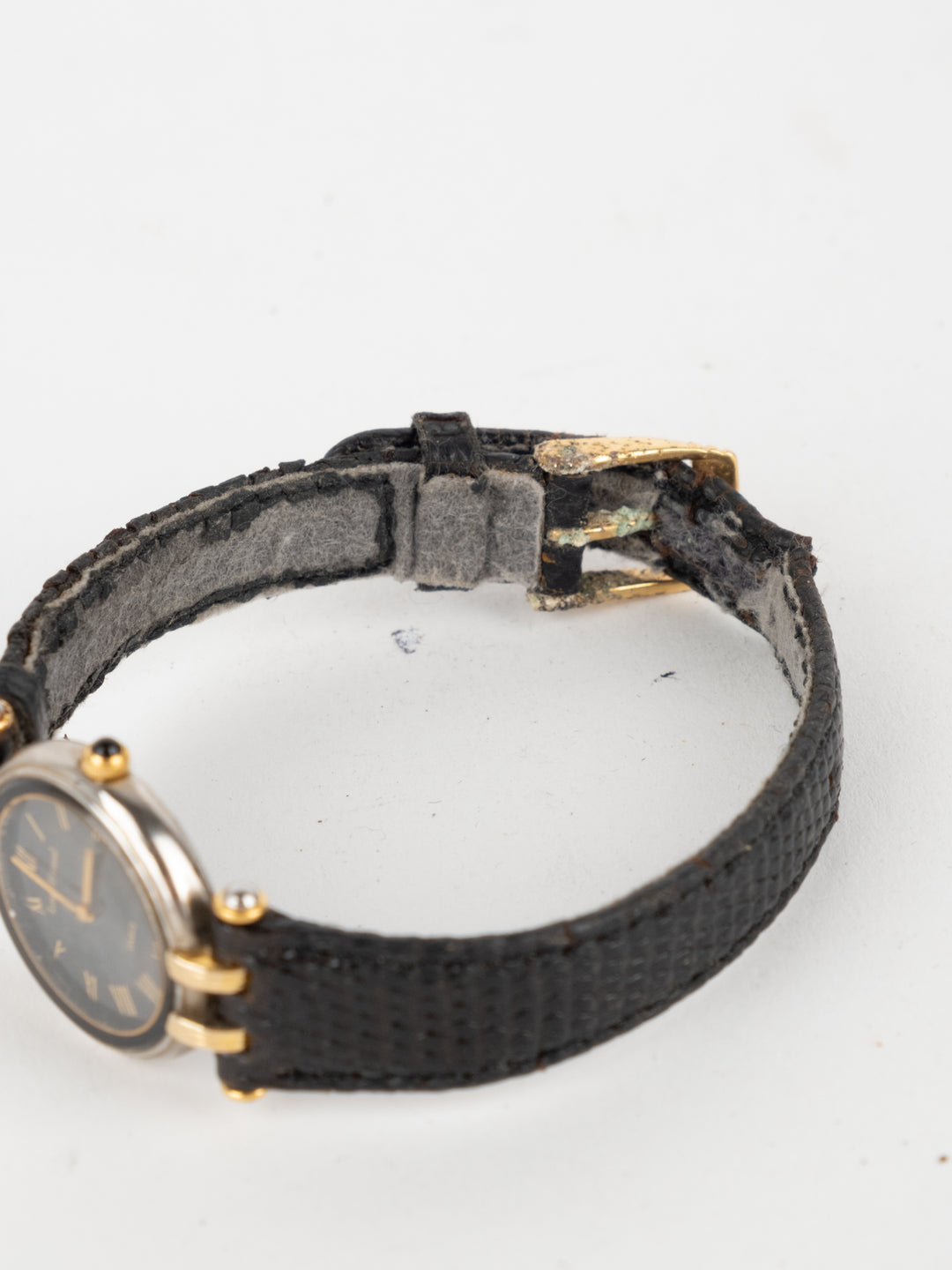 Vintage - Black Leather Gold Watch